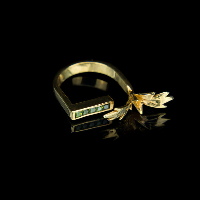 Designer Ring in 9K Gold with Green Tourmalines and Leaves